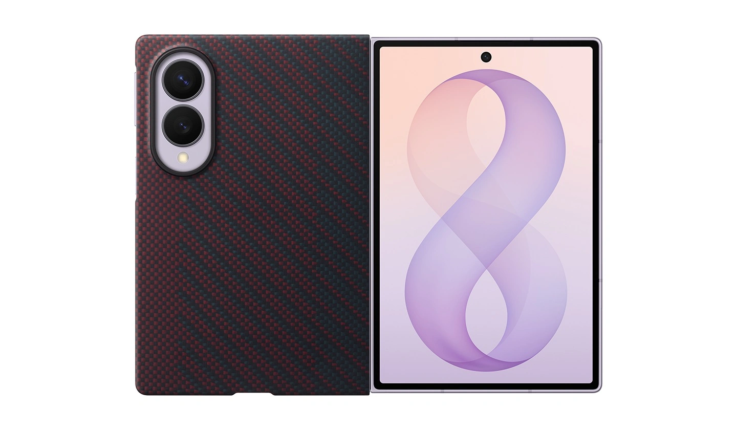 Вигляд ззаду розкладеного Galaxy Fold8 лавандового кольору в магнітному чохлі фіолетового кольору.