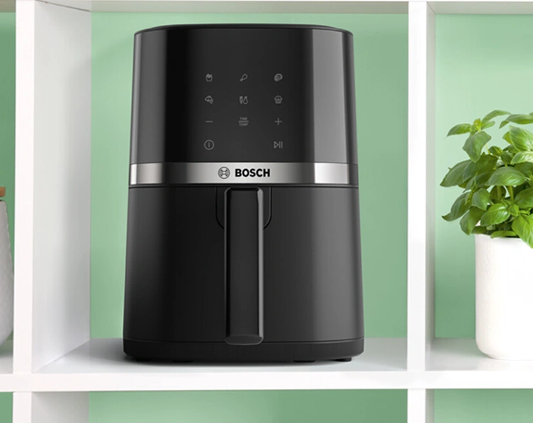 Мультипечь Bosch Serie 2 MAF24AB0 на кухонной полке