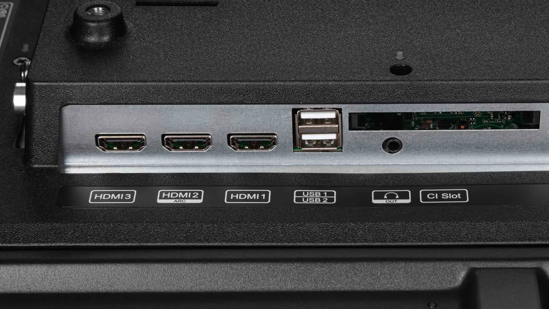 Боковые разъёмы телевизора 2E 43A07KF: HDMI, USB, CI+ и аудиовыход