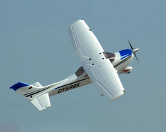 Dynam cessna 182 sky sales trainer