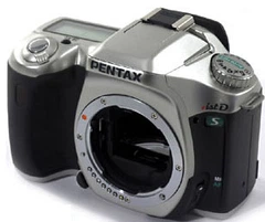 Фотоаппарат Pentax *ist DS body купить на ROZETKA | Отличная цена