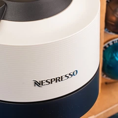 Капсульная кофеварка Nespresso Vertuo Pop Coconut White