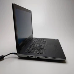 Windowsノート本体 Dell Precision 7720 i7-7920HQ 512GB 16GB Precision 大画面17インチ ノートパソコン Windows10 DELL 7720