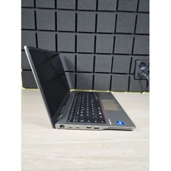 Ноутбук Fujitsu LifeBook U7411 14 Core i5-1135G7 2.4 ГГц 8GB 256GB
