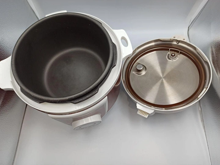 Мультиварка Under Price MC-5M/FB - Б/У - изображение 3