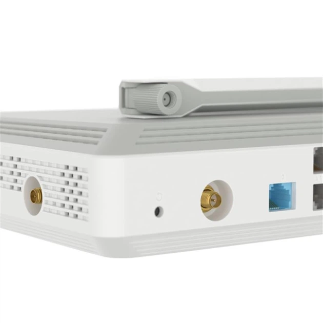 Беспроводной маршрутизатор KEENETIC Giant (KN-2610) (AC1300, 1xSFP WAN, 1xGE WAN, 8xGE LAN, 1xUSB2.0, 1xUSB3.0, 4 антенны 5 дБи) - изображение 7