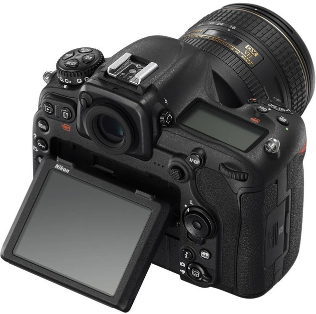 Дзеркальний фотоапарат Nikon D500 Body купити на ROZETKA | Чудова