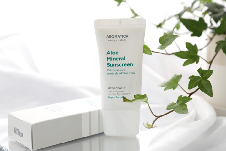 aromatica aloe mineral sunscreen spf 50