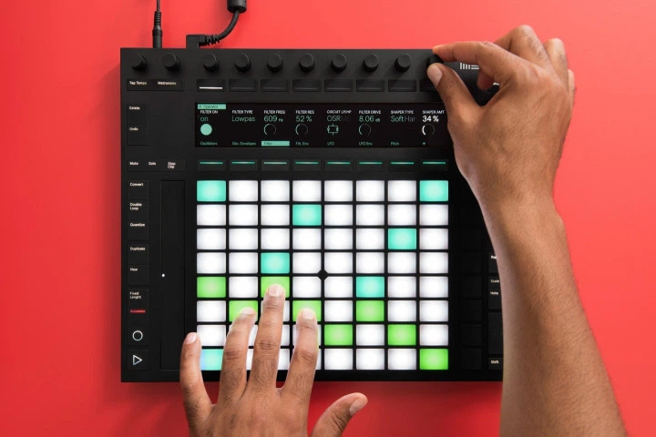 MIDI-контроллер Ableton Push 2 - Live 10 Suite Bundle - Фото 5 MIDI-контроллер Ableton Push 2 - Live 10 Suite Bundle - изображение 5