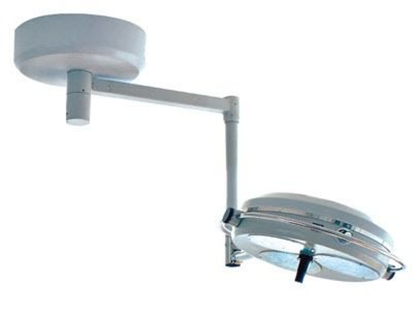 Хирургический светильник Биомед L 2000-3-II потолочный трехрефлекторный (2404) - изображение 1