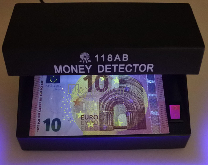 Детектор Валют Money Detector AD-118 AB ультрофиолетовая лампа для денег от батареек АА black (37735) - изображение 4