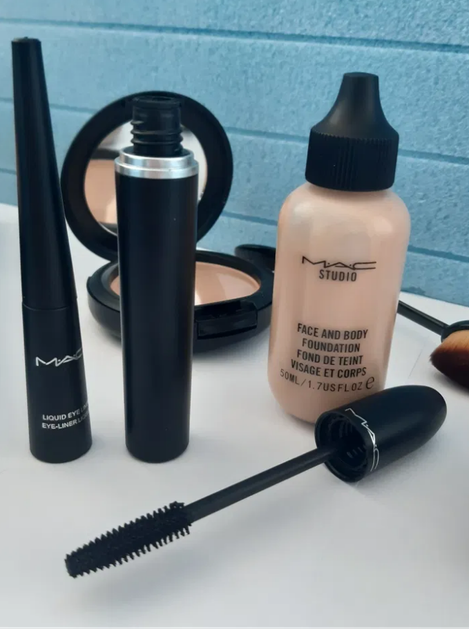 Набір декоративної косметики MAC Look in a box 8in1, подарунковий набір косметики - зображення 7