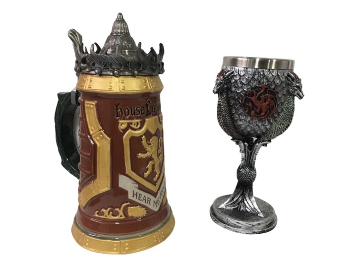 Подарунковий Набір Готика Чашка Game Of Thrones House Lannister Stein Гра Престолів Будинок Ланністеров І Fire And Blood 650/200 Мл - Фото 2 Подарунковий Набір Готика Чашка Game Of Thrones House Lannister Stein Гра Престолів Будинок Ланністеров І Fire And Blood 650/200 Мл - зображення 2