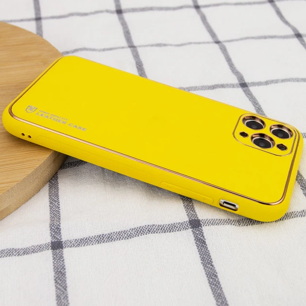 Шкіряний чохол Xshield для Apple iPhone 12 Pro Max (6.7") Жовтий / Yellow Без бренду - зображення 3