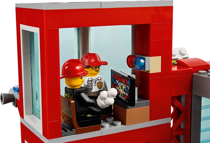 Конструктор LEGO City Пожарное депо 509 деталей (60215) - изображение 14