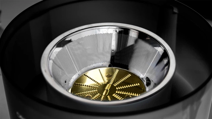Соковыжималка центробежная CECOTEC Extreme Titanium 19000 (CCTC-04081) - Фото 14 Соковыжималка центробежная CECOTEC Extreme Titanium 19000 (CCTC-04081) - изображение 14