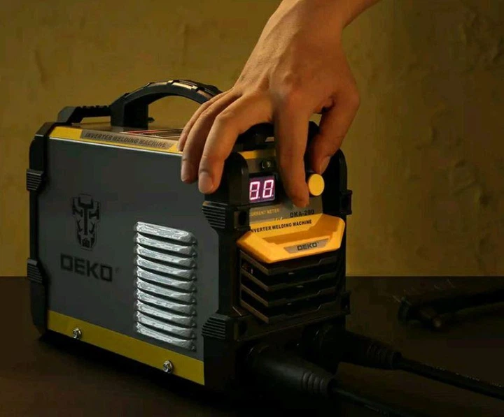Зварювальний апарат інверторного типу DEKO DKA-200Y - зображення 2