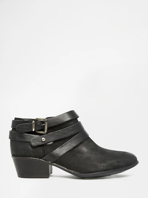 Чорні ботильйони в стилі вестерн з ремінцями Steve Madden SM261019-18 36 (7285236) Чорний - Фото 1 Чорні ботильйони в стилі вестерн з ремінцями Steve Madden SM261019-18 36 (7285236) Чорний - зображення 1