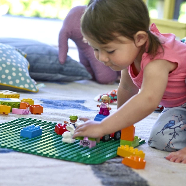 Конструктор LEGO DUPLO Большая зеленая строительная пластина (38х38) 1 деталь (2304) - Фото 3 Конструктор LEGO DUPLO Большая зеленая строительная пластина (38х38) 1 деталь (2304) - изображение 3