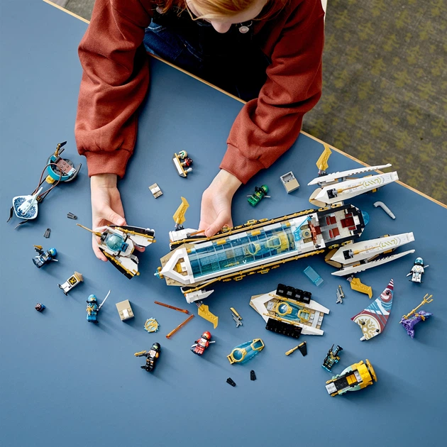 Zestaw klocków LEGO Ninjago Pływająca Perła 1159 elementów (71756) - obraz 4