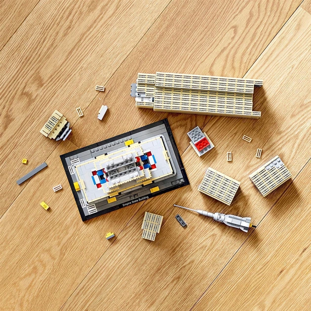 Конструктор LEGO Architecture Хмарочос Емпайр-Стейт-Білдінг 1767 деталей (21046) - зображення 3