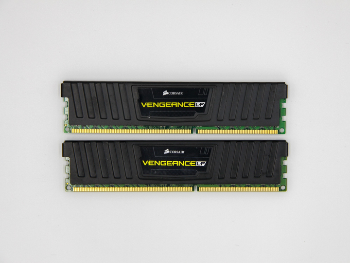Оперативная память Corsair Vengeance LP DIMM 16Gb (2*8Gb) DDR3-1600MHz ...