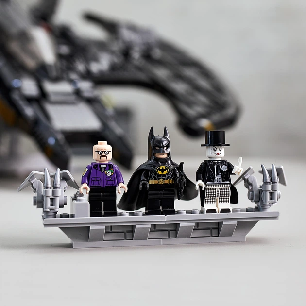 Zestaw klocków LEGO Super Heroes DC Batwing 1989 2363 elementy (76161) - obraz 3