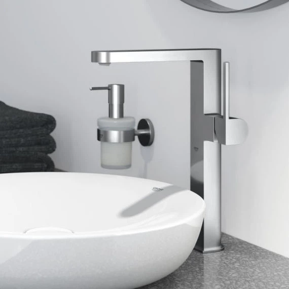 Змішувач для умивальника Grohe Plus, хром (32618003) - Фото 2 Змішувач для умивальника Grohe Plus, хром (32618003) - зображення 2