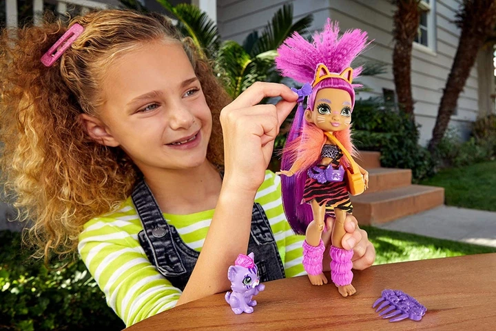 Кукла Роарелей и питомец Феррелл Пещерный клуб Cave Club Roaralai Doll - Фото 2 Кукла Роарелей и питомец Феррелл Пещерный клуб Cave Club Roaralai Doll - изображение 2