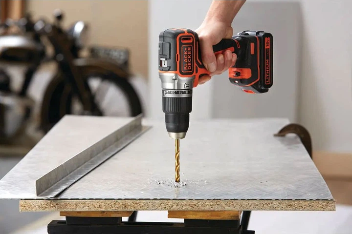 Дрель-шуруповерт аккумуляторный бесщеточный Black+Decker BL188N - изображение 6