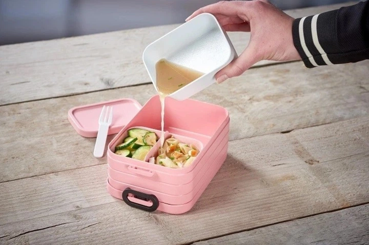 Ланч-бокс Mepal BENTO, контейнер для їжі, для дітей та дорослих, 18.5 х 12 х 6.5 см, 0.9 л рожевий (107632176700) - зображення 7