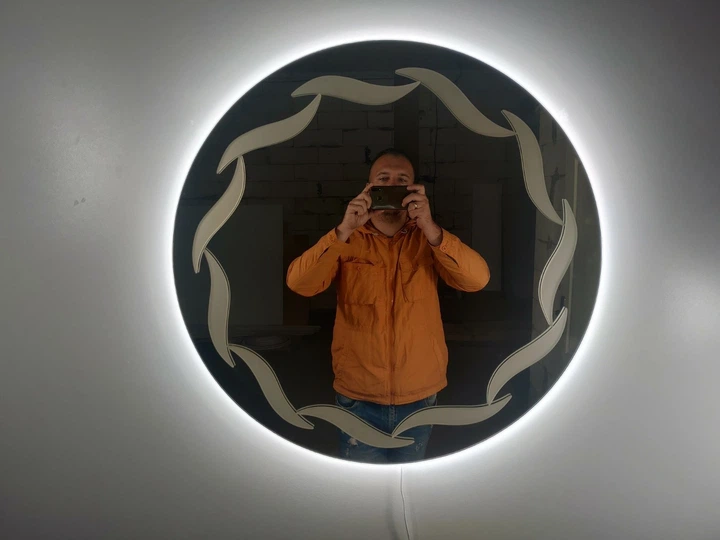 Зеркало круглое (60x60) с подсветкой и декором LED ML - 07SUN - изображение 6