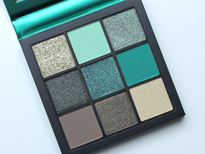 Палетка теней HUDA BEAUTY Emerald Obsessions Palette 10 г (6291106032703) - изображение 2