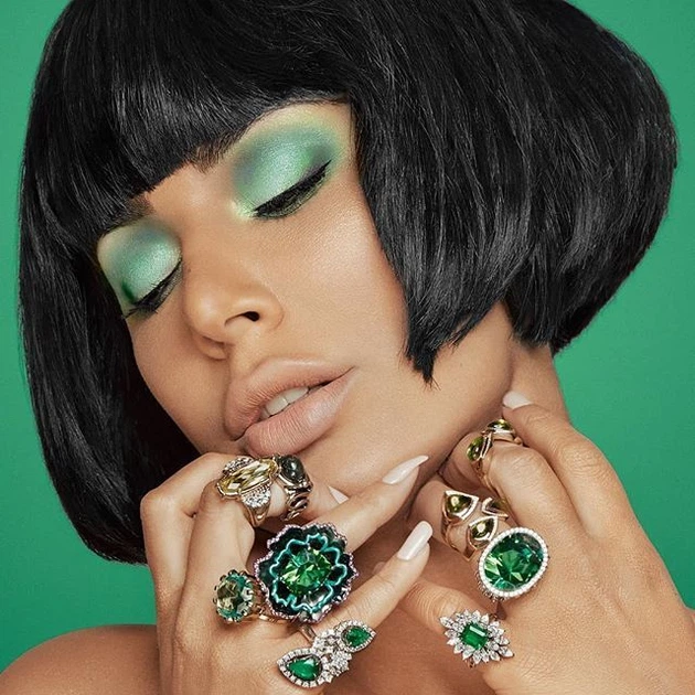 Палетка теней HUDA BEAUTY Emerald Obsessions Palette 10 г (6291106032703) - изображение 5
