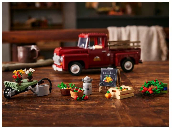 Конструктор LEGO Creator Expert Вантажівка-пікап 1677 деталей (10290) - зображення 8