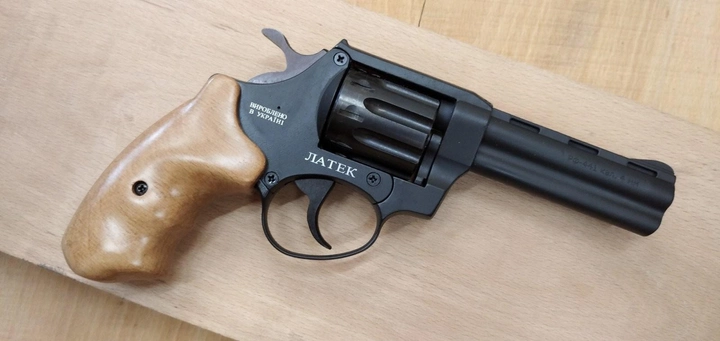 Револьвер под патрон Флобера Safari RF-441 cal. 4 мм, буковая рукоятка - изображение 2