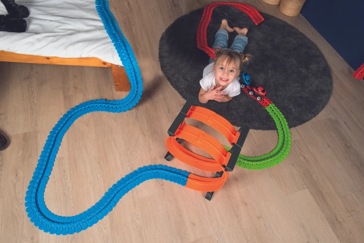 Zestaw elementów dodatkowych do toru Smoby Flexstream Double loop 23 elementy (7600180912) - obraz 11