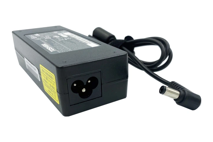 Блок живлення Toshiba 19V 4.74A 90W 5.5*2.5 (PA3516E-1ACA) - Фото 2 Блок живлення Toshiba 19V 4.74A 90W 5.5*2.5 (PA3516E-1ACA) - зображення 2