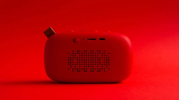 Беспроводная Bluetooth Колонка OMG To Go 900 (Желтый) - изображение 4