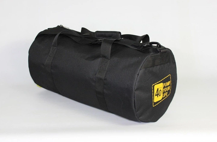 Черная вместительная спортивная сумка Pump Your Life (PYL) на 40L от спортивного бренда MAD - изображение 2