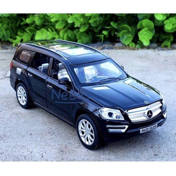 Коллекционная машинка Mercedes-Benz GL 500 моделька металлическая
