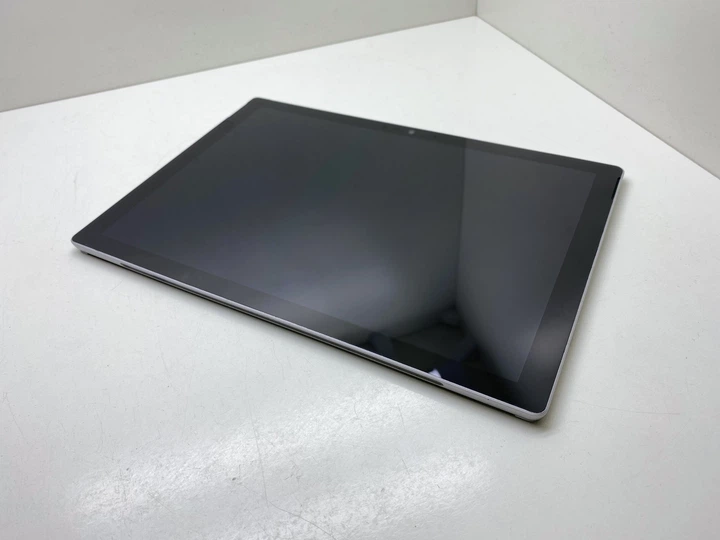 Планшет Microsoft Surface Pro 5 1796  IPS  Core I5  240 GB  8