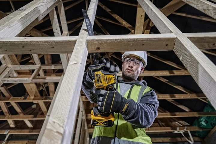 Шабельна пила акумуляторна безщіткова DeWalt DCS369NT без акумулятора та зарядного пристрою (DCS369NT-XJ) - зображення 5
