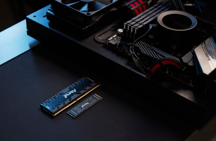 SSD диск Kingston FURY Renegade 500GB M.2 2280 NVMe PCIe Gen 4.0 x4 3D TLC NAND (SFYRS/500G) - зображення 6