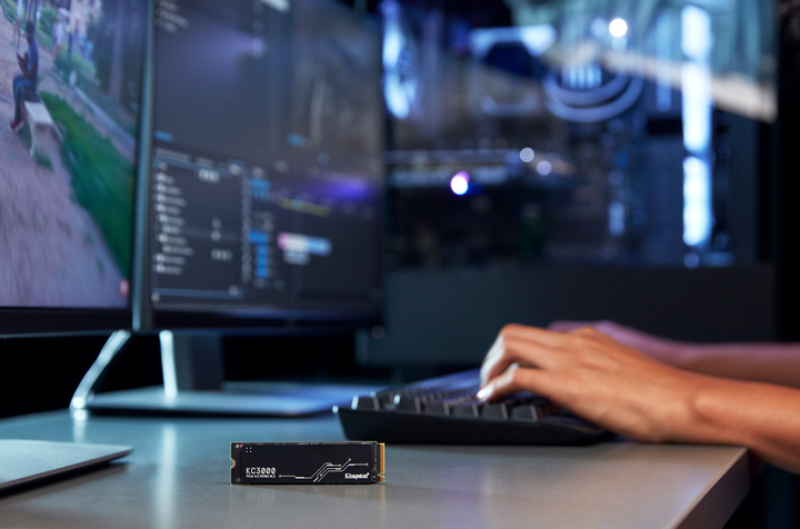 SSD диск Kingston KC3000 2TB M.2 2280 NVMe PCIe Gen 4.0 x4 3D TLC NAND (SKC3000D/2048G) - изображение 6