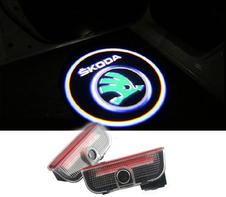 Подсветка дверей и установка лазерной проекции логотипа