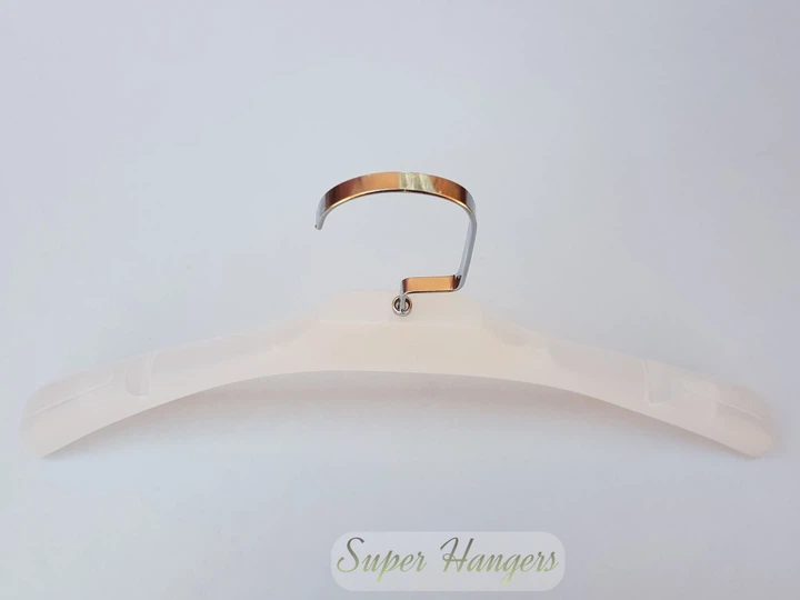 Плечики вешалки Hanger TZF1101 39 см прозрачно матового цвета пластмассовые с ребристым плечом - Фото 4 Плечики вешалки Hanger TZF1101 39 см прозрачно матового цвета пластмассовые с ребристым плечом - изображение 4