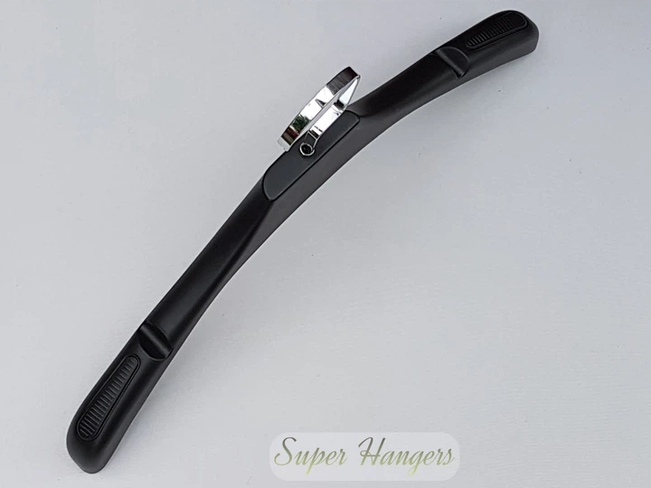 Плічка вішалки Hanger TZF1101 39 см чорного кольору пластмасові з ребристим плечем - Фото 5 Плічка вішалки Hanger TZF1101 39 см чорного кольору пластмасові з ребристим плечем - зображення 5