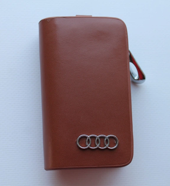 Ключница для авто KeyHolder AUDI Коричневая - Фото 1 Ключница для авто KeyHolder AUDI Коричневая - изображение 1