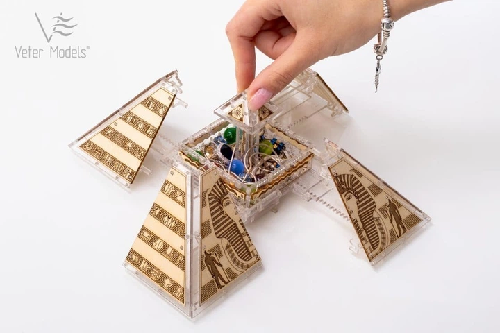 Механічний 3D пазл-конструктор Viter Models Піраміда-скринька з коштовностями "Секрети Єгипту" 174 деталі (TreasureBox)(AKV-03) - Фото 7 Механічний 3D пазл-конструктор Viter Models Піраміда-скринька з коштовностями "Секрети Єгипту" 174 деталі (TreasureBox)(AKV-03) - изображение 7